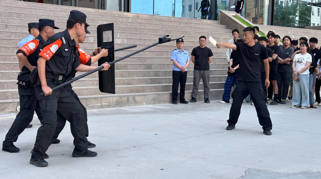 1782089877782663.png 强化安保人员协同处置水平